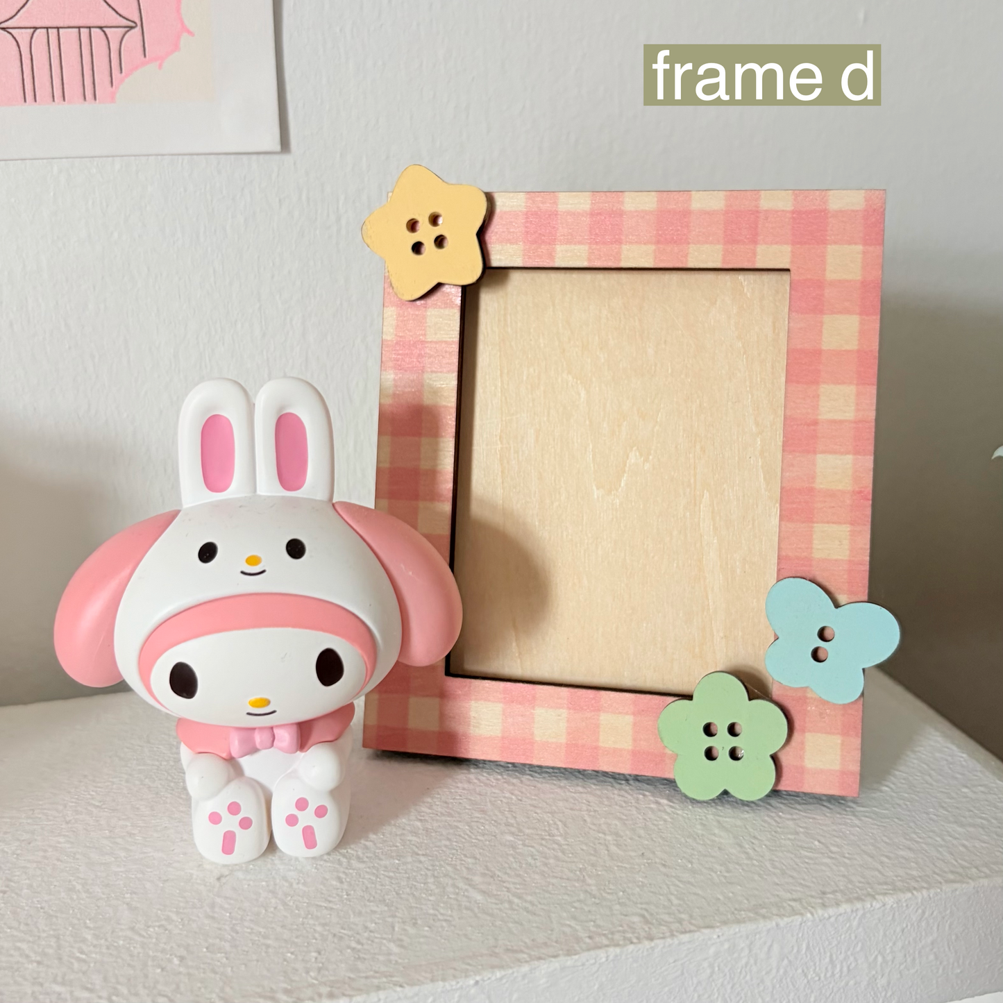 Button Wooden Picture Frames