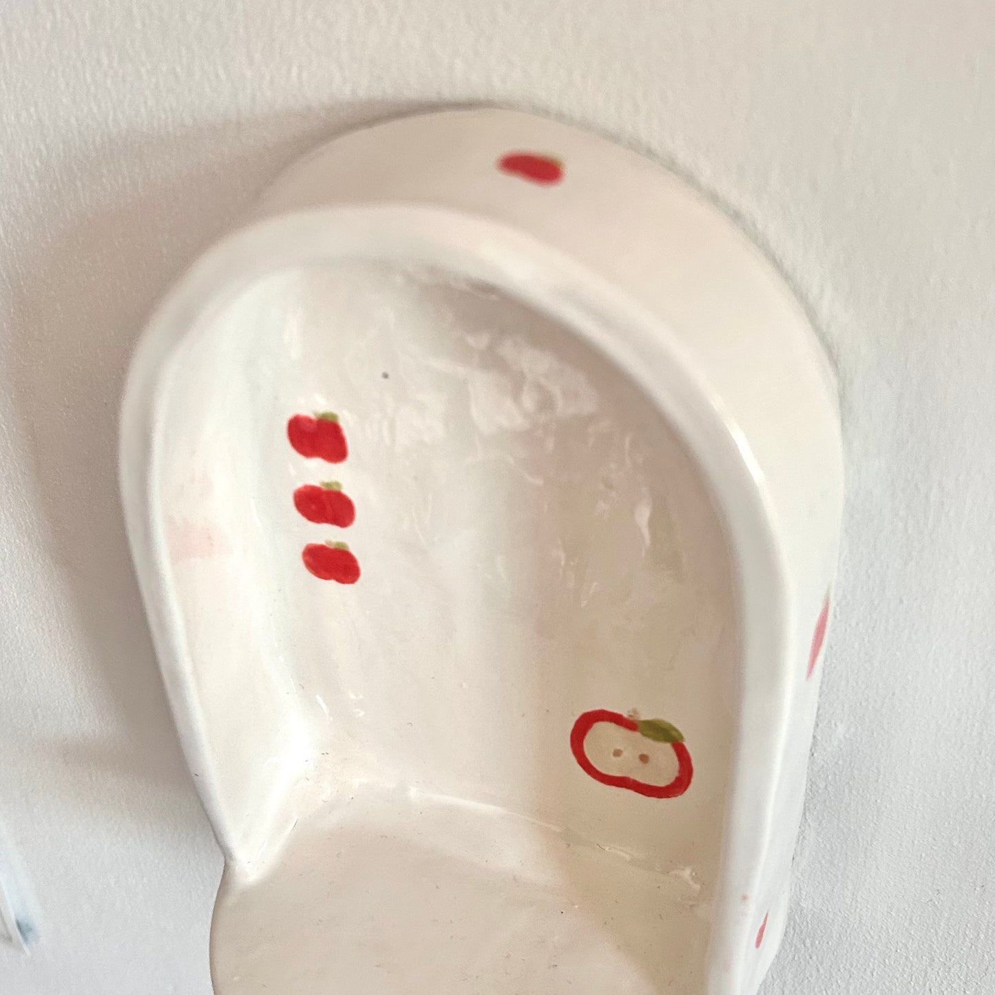 Apple Ceramic Shelf - B-Grade