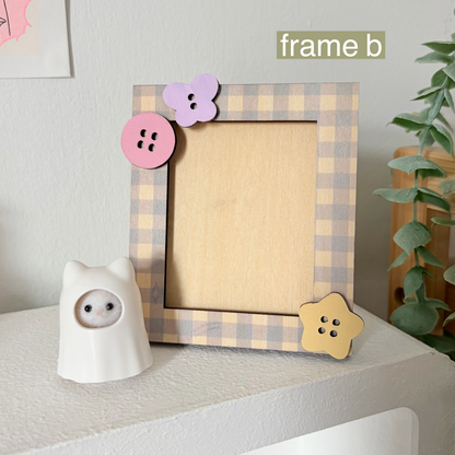 Button Wooden Picture Frames