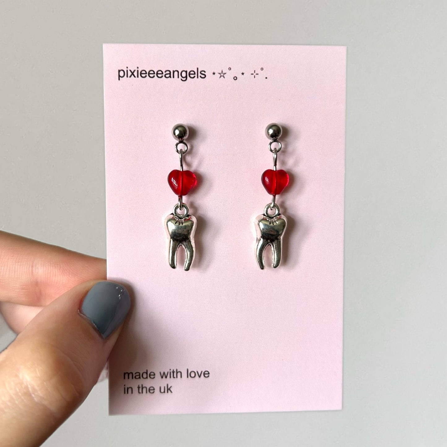 Vampire Earrings✧･ﾟ: *