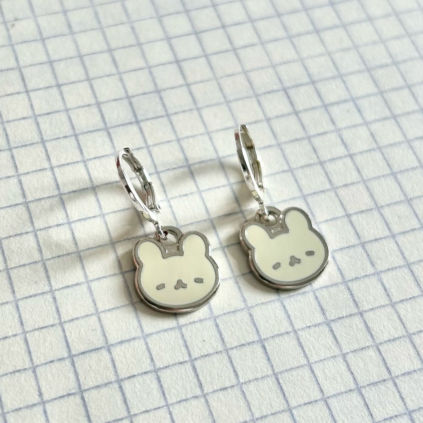 Bunny Silver Huggie Earrings ✧･ﾟ: *